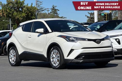 Blizzard Pearl 2019 Toyota C-HR XLE