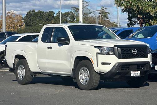 2022 Nissan Frontier S