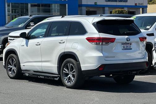 2017 Toyota Highlander Hybrid LE