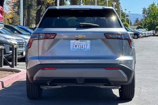 Sterling Gray Metallic 2026 Chevrolet Equinox 1LT