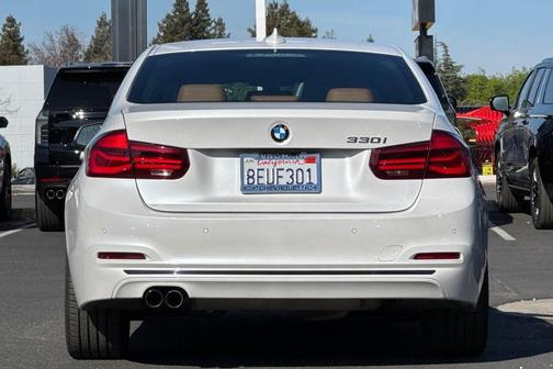 2018 BMW 330 330i