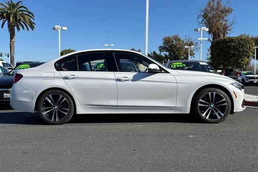 2018 BMW 330 330i