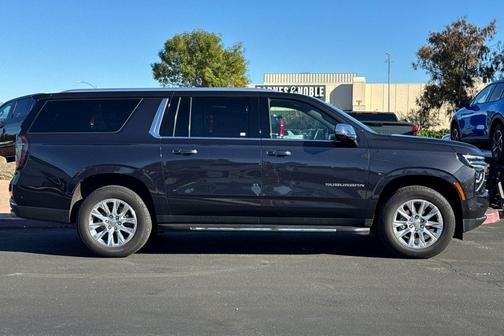 2025 Chevrolet Suburban Premier