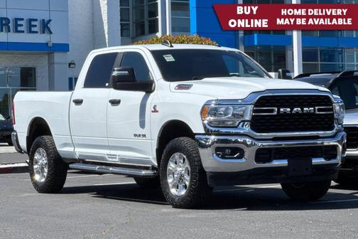 Bright White Clearcoat 2024 RAM 2500 Big Horn Crew Cab 4x4 6'4' Box