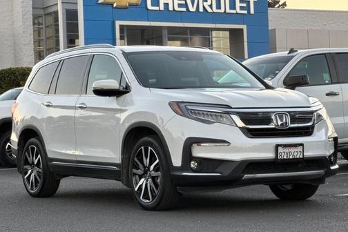 2022 Honda Pilot Touring 8-Passenger