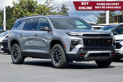 Sterling Gray Metallic 2025 Chevrolet Traverse AWD Z71