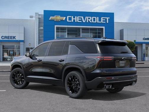 Mosaic Black Metallic 2026 Chevrolet Traverse LT