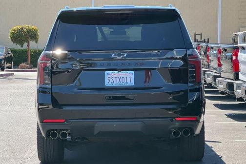 Black 2025 Chevrolet Suburban 4WD Z71