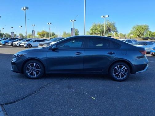 2024 Kia Forte LXS**1 OWNER CLN CF***