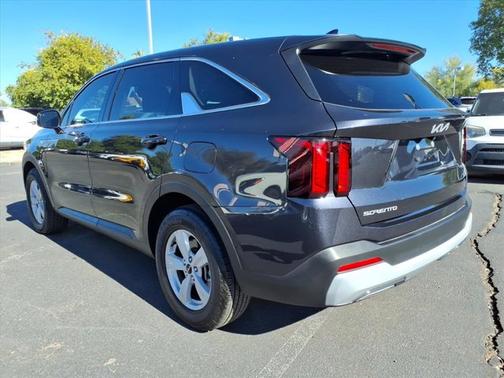 2025 Kia Sorento LX