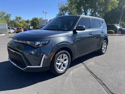 2024 Kia Soul LX