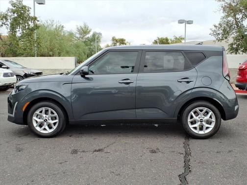 2024 Kia Soul LX