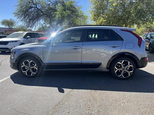 Steel Gray 2025 Kia Niro EX Touring*CLN CFAX/ 1 OWNER