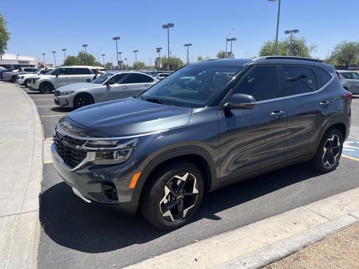 2025 Kia Seltos EX