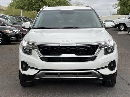 Snow White Pearl 2023 Kia Seltos S* 1 OWNER/ CLEAN CARFAX