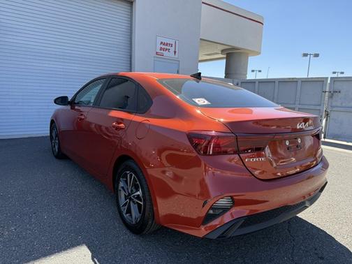Orange 2023 Kia Forte LX***1 OWNER CLN CF**