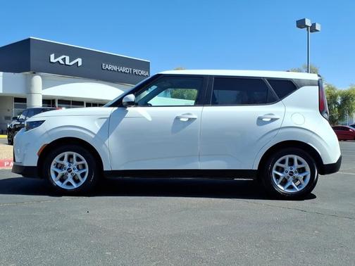 2024 Kia Soul LX** CLEAN CF/ 1 OWNER