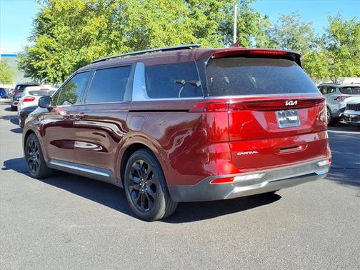 2024 Kia Carnival SX