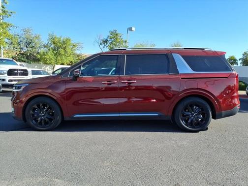 2024 Kia Carnival SX