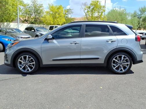 2022 Kia Niro Touring SE