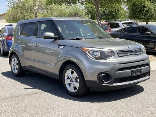 Titanium Gray 2017 Kia Soul Base