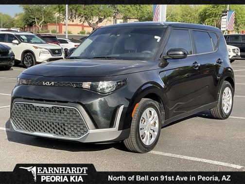 Fusion Black 2023 Kia Soul LX*CLEAN CARFAX/ LOW MILES