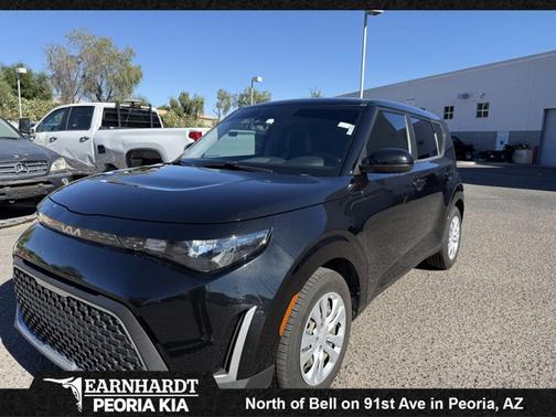 Fusion Black 2023 Kia Soul LX*CLEAN CARFAX/ LOW MILES