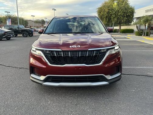 2023 Kia Carnival LX