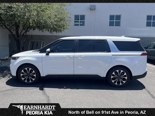2024 Kia Carnival EX