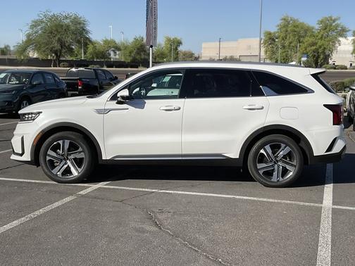 Snow White Pearl 2023 Kia Sorento Hybrid SX Prestige**1 OWNER CLN CF