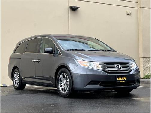 Photo 4 of 18 of 2012 Honda Odyssey EX-L
