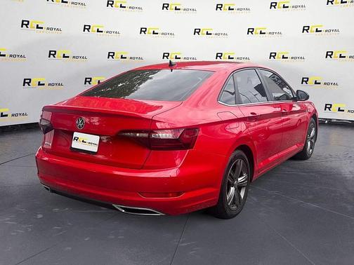 2021 Volkswagen Jetta 1.4T R-Line