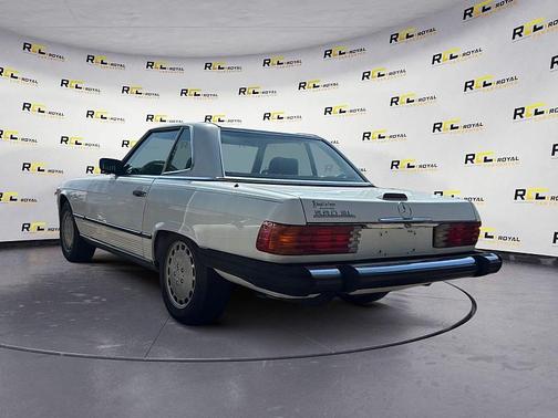 1988 Mercedes-Benz SL-Class 560SL