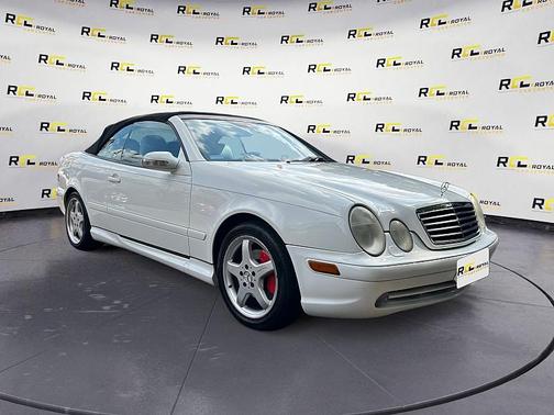 2002 Mercedes-Benz CLK-Class Base