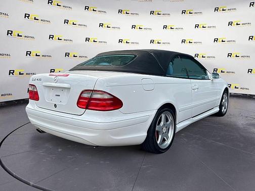 2002 Mercedes-Benz CLK-Class Base
