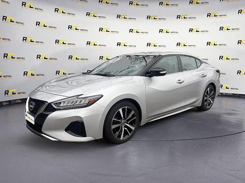 2023 Nissan Maxima SV