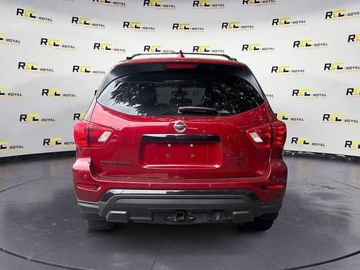 2020 Nissan Pathfinder SL