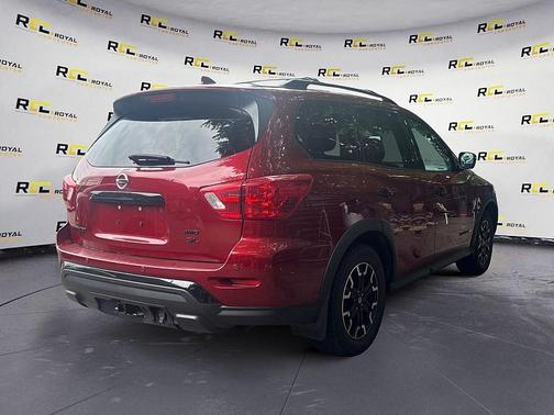 2020 Nissan Pathfinder SL