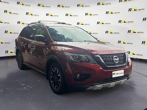 2020 Nissan Pathfinder SL