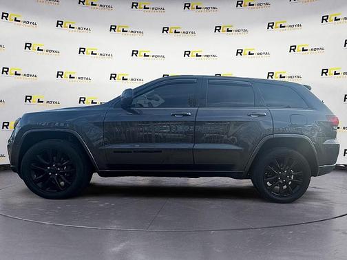 2019 Jeep Grand Cherokee Laredo