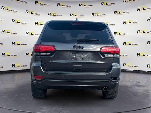 2019 Jeep Grand Cherokee Laredo