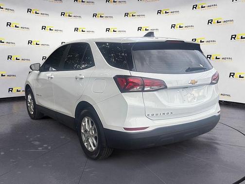 2022 Chevrolet Equinox LS