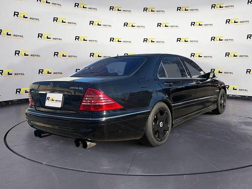 2005 Mercedes-Benz S-Class Base