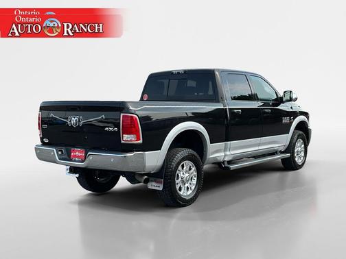 2017 RAM 2500 Laramie Crew Cab 4x4 6'4' Box