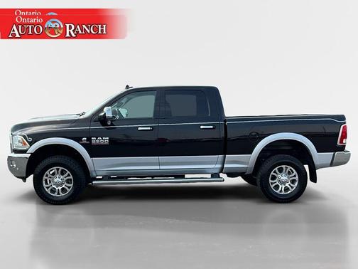 2017 RAM 2500 Laramie Crew Cab 4x4 6'4' Box