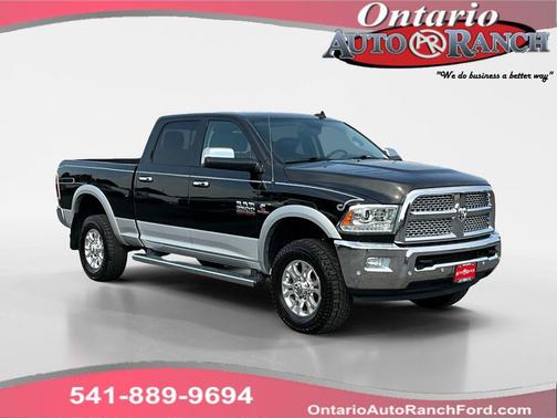 2017 RAM 2500 Laramie Crew Cab 4x4 6'4' Box