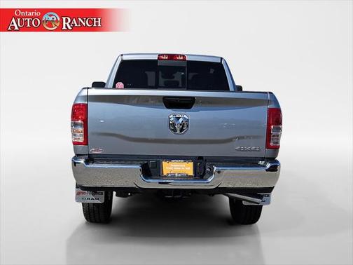 2024 RAM 2500 Tradesman Crew Cab 4x4 6'4' Box