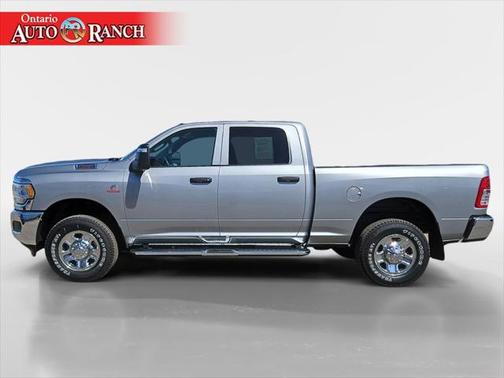 2024 RAM 2500 Tradesman Crew Cab 4x4 6'4' Box