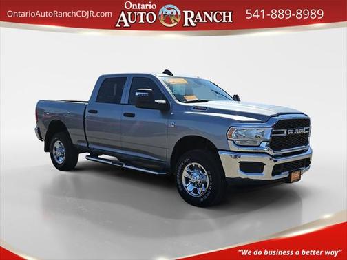 2024 RAM 2500 Tradesman Crew Cab 4x4 6'4' Box