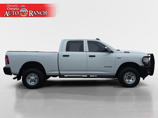 2022 RAM 2500 Tradesman Crew Cab 4x4 6'4' Box